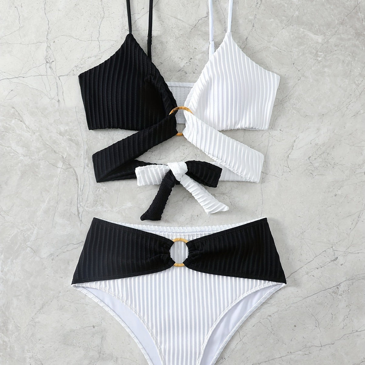 Women's bikini set with sophisticated wrap design and elastic waistband Mune Fashion