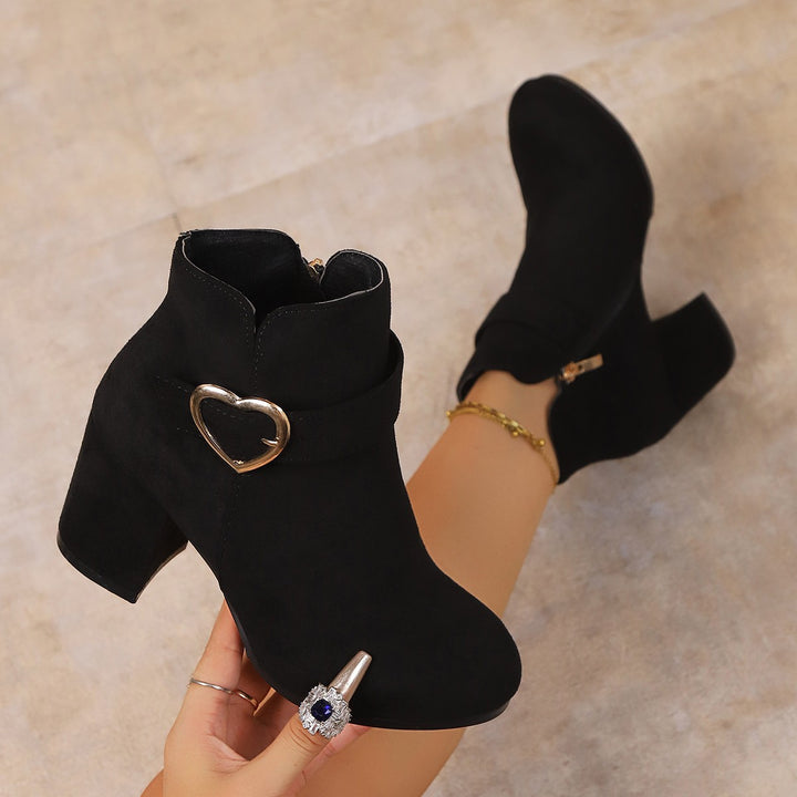 Women's Ankle Boots with Block Heel and Heart Buckle Mune Fashion