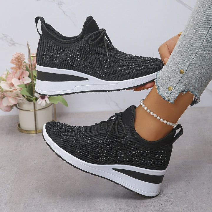 Women's wedge sneaker with breathable knit, padded sock shaft and lightweight platform Mune Fashion