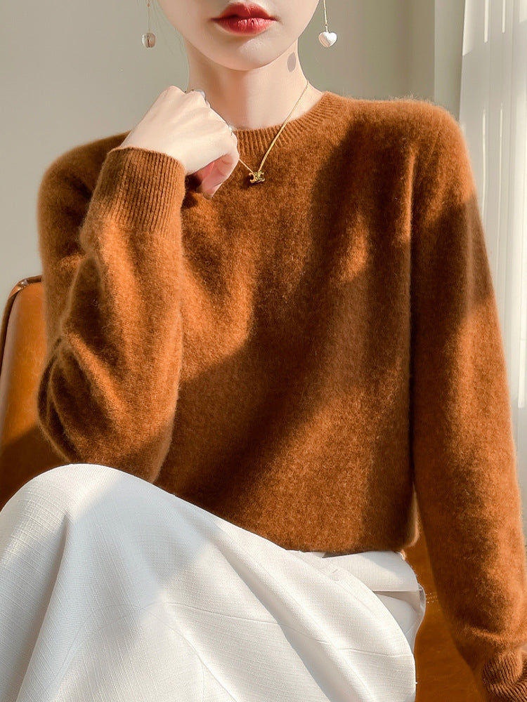 Women's Luxurious Cozy Knit Sweater with Round Neck and Mohair Look Mune Fashion