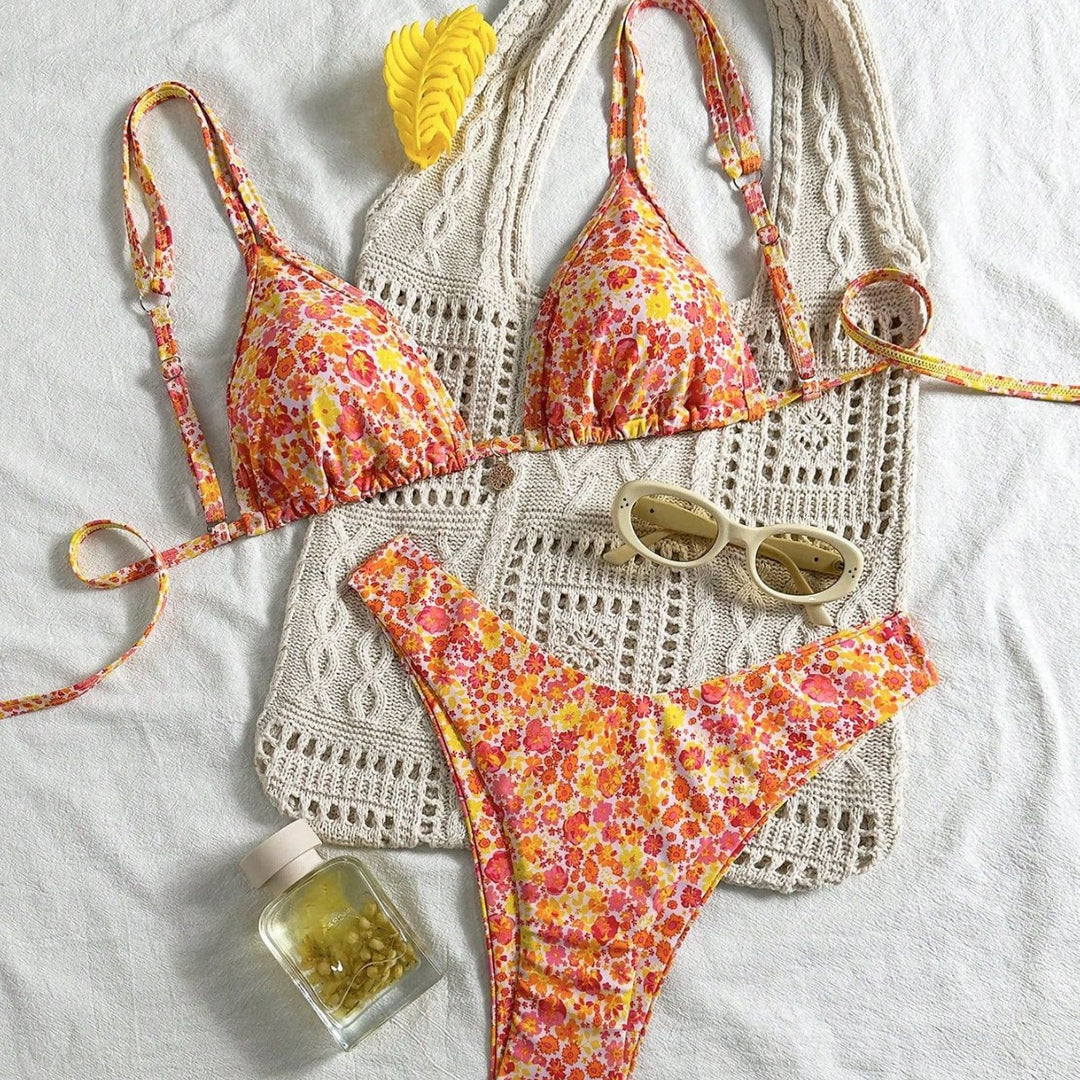 Women’s Triangle Bikini with flowing floral design Mune Fashion