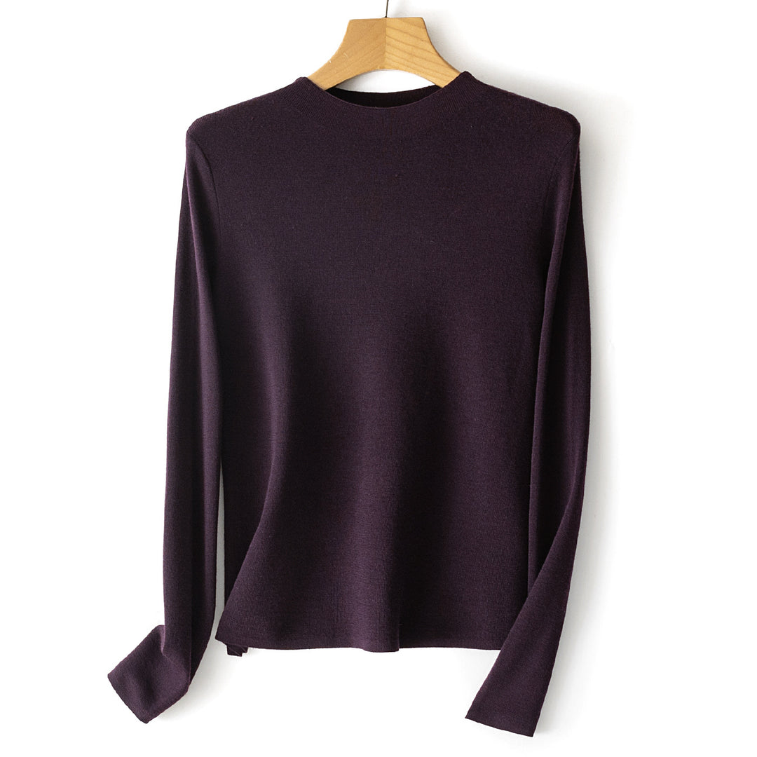 Women's fine knit pullover with short stand-up collar and slim silhouette Mune Fashion