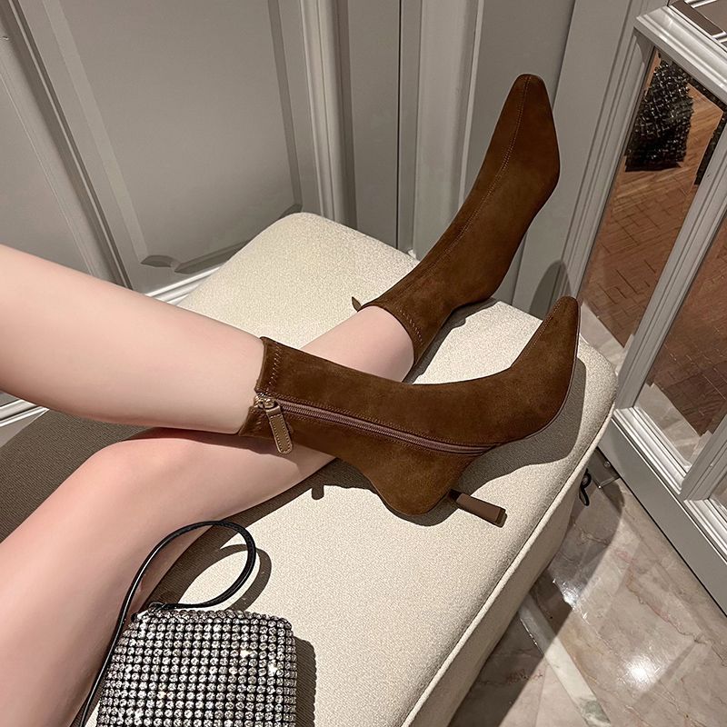 Women's sock ankle boots made of stretch with pointed toe and sculpted stiletto heel Mune Fashion