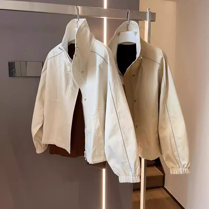 Women's Fashionable Transitional Jacket with Practical Pockets Mune Fashion