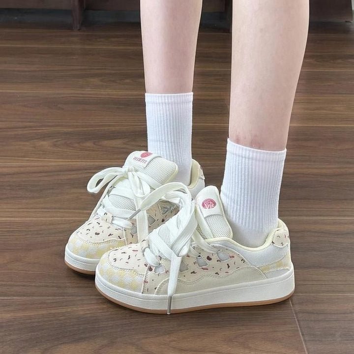 Women Comfortable Sneakers with Playful Design Mune Fashion