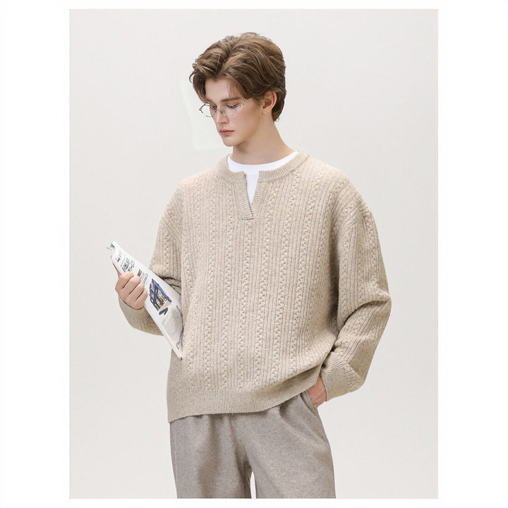 Women's chunky knitted cable pattern sweater with V-neck and layered look Mune Fashion