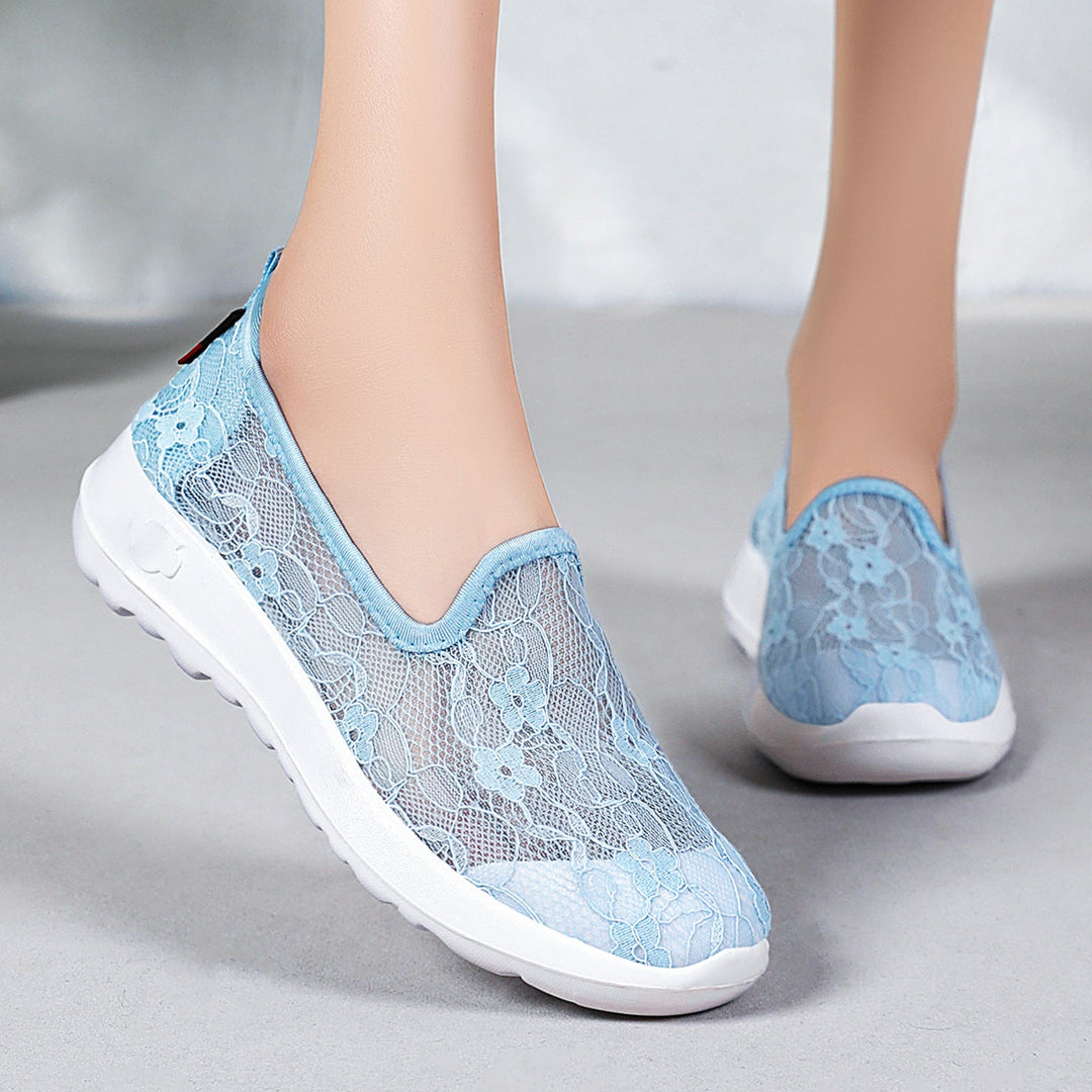 Women Elegant and Comfortable Slip-On Sneakers with Lace Surface Mune Fashion