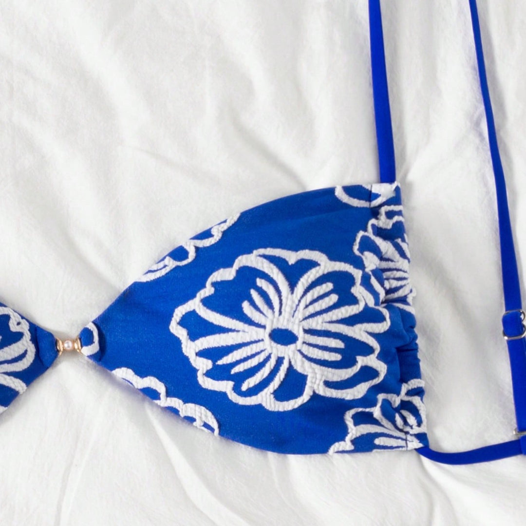 Women's triangle bikini with floral design and adjustable straps Mune Fashion