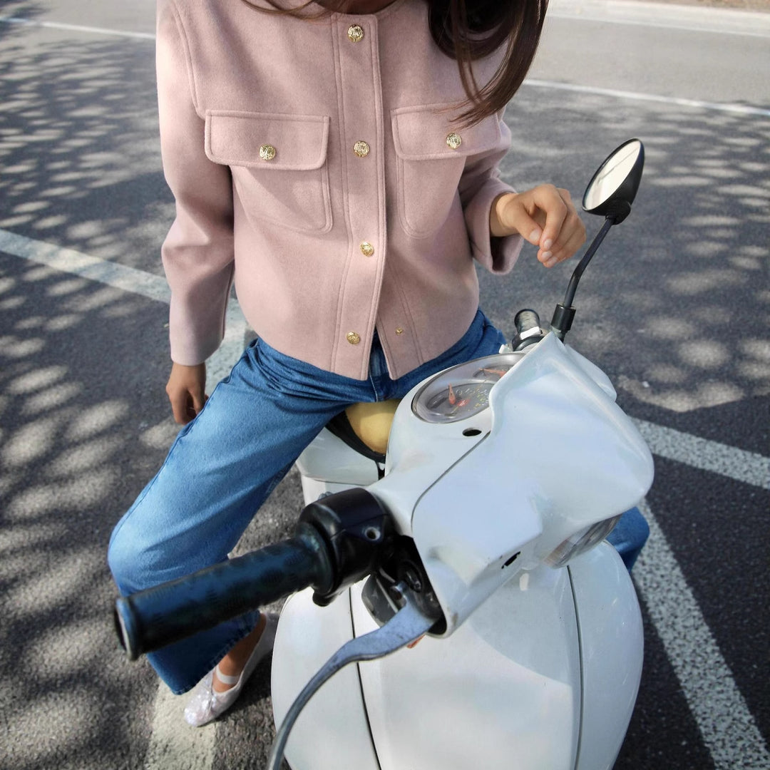 Women's short cut overshirt jacket with round neck, snap button placket and patch pockets Mune Fashion