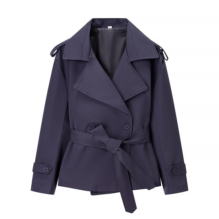 Women's short fitted trench coat with tie belt, large lapels and cuff tabs Mune Fashion