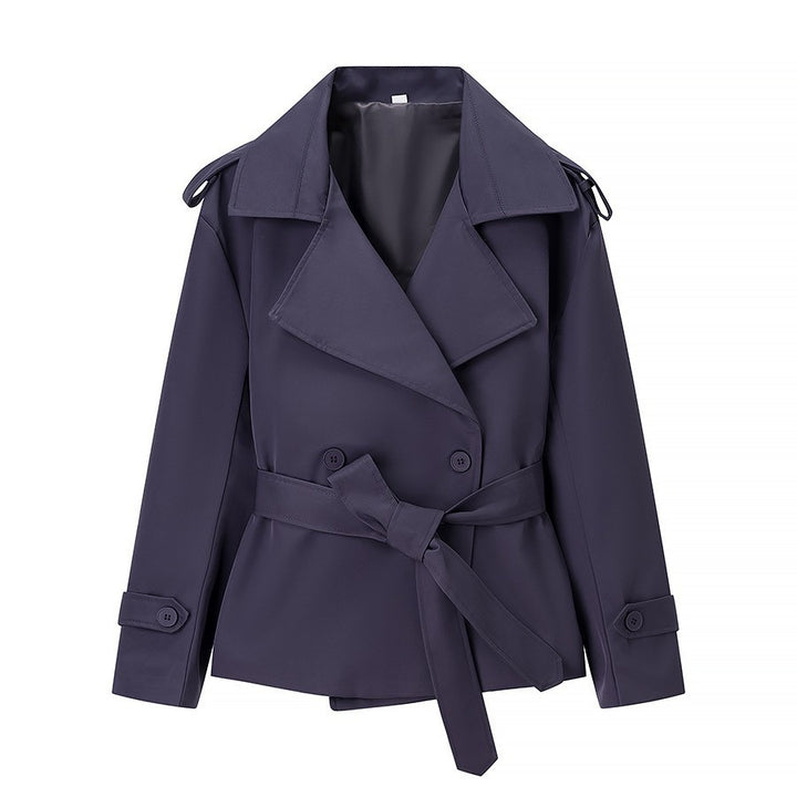 Women's short fitted trench coat with tie belt, large lapels and cuff tabs Mune Fashion