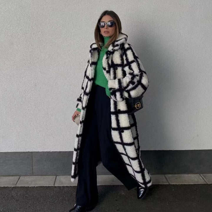 Ladies Long Checkered Teddy Coat with Revers Collar and Flap Pockets Mune Fashion
