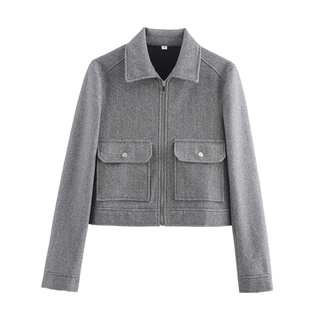 Women's short boxy wool jacket with full zip and patch pockets Mune Fashion