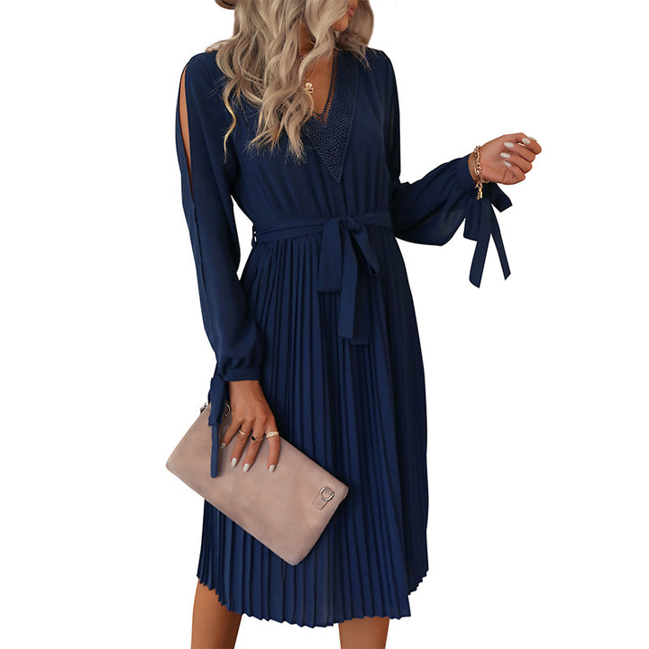 Women Pleated Chiffon-Look Midi Dress with V-Neck and Lace Insert as well as Tied Belt Mune Fashion