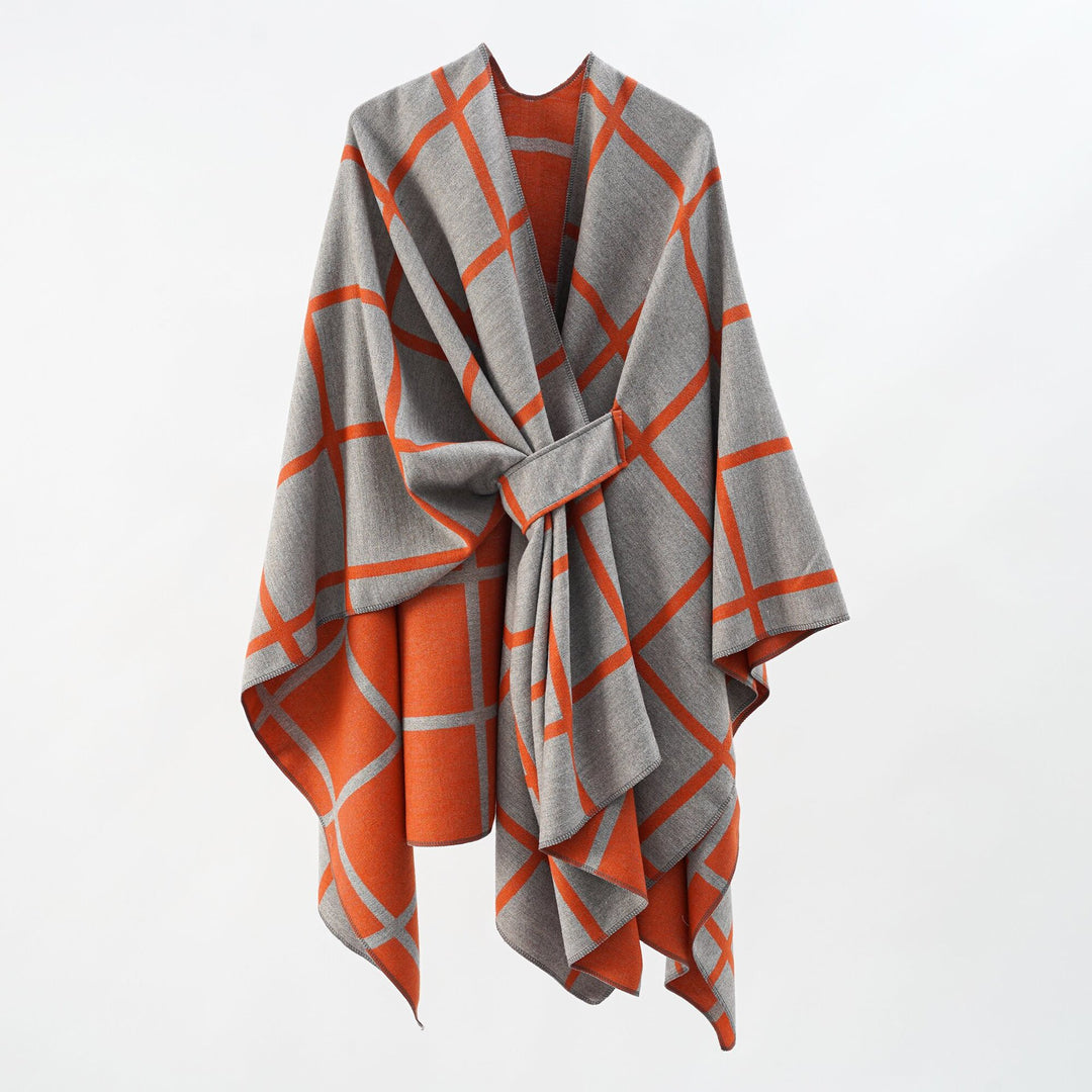 Women's Oversize Poncho made of fine knit with waistband and check pattern Mune Fashion