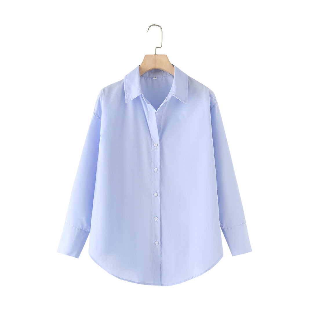 Women 20+ casual oversized blouse with shirt collar, complete button placket and extended back Mune Fashion