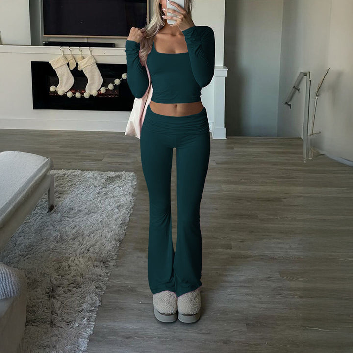 Women's figure-hugging cropped set with long-sleeve top with square neckline and flared high-waist yoga pants Mune Fashion