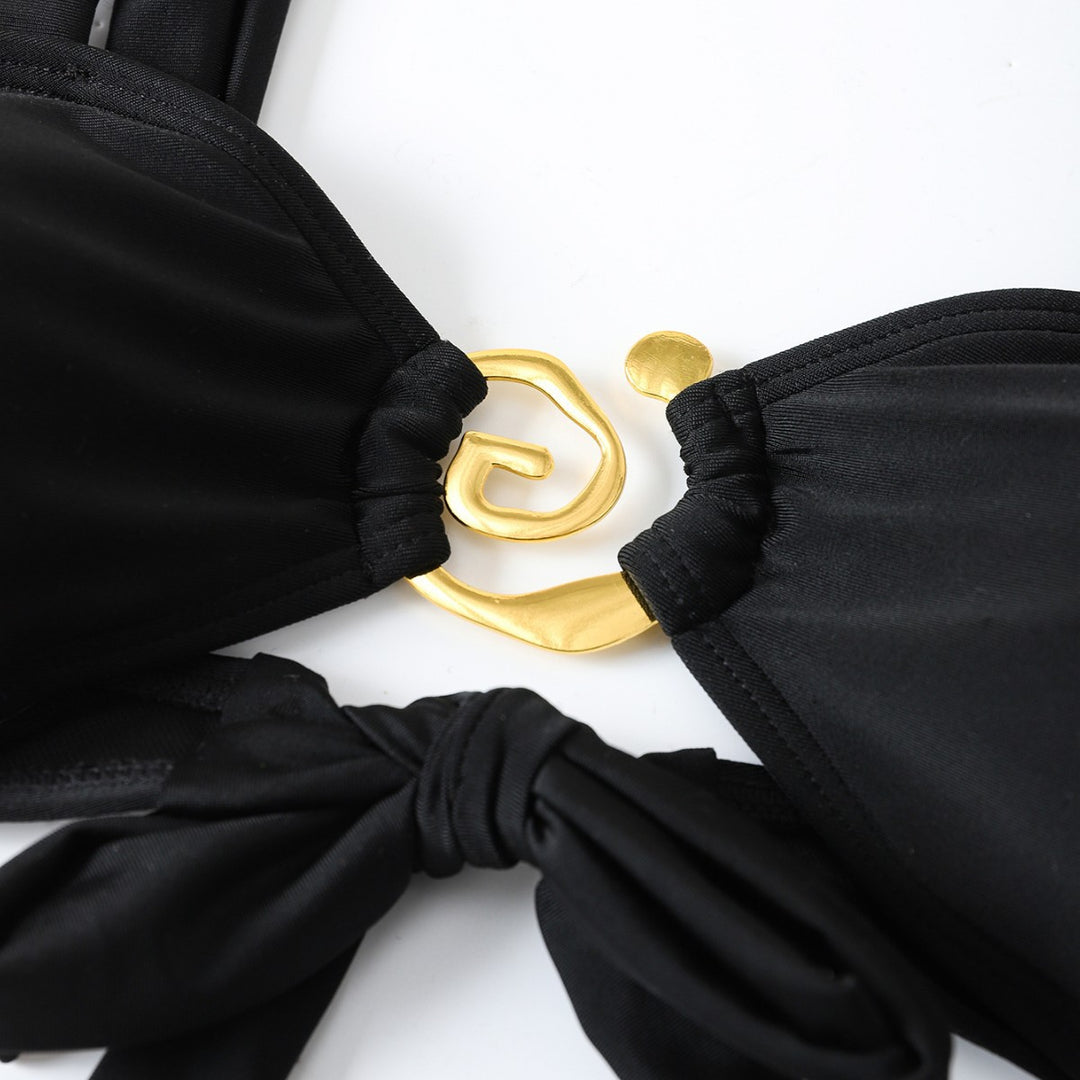 Women's elegantly cut bikini set with decorative metal elements Mune Fashion