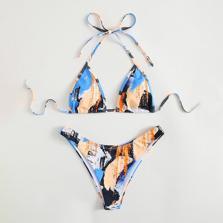 Women's triangle bikini with trendy graphic print Mune Fashion