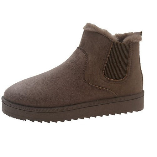Women's Lined Chelsea Ankle Boot in Suede-Look with Elastic Insert and Tread Sole Mune Fashion