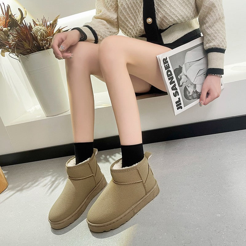 Ladies Insulated Short Boots with Teddy Lining, Slip-On Design and Structured Rubber Sole Mune Fashion