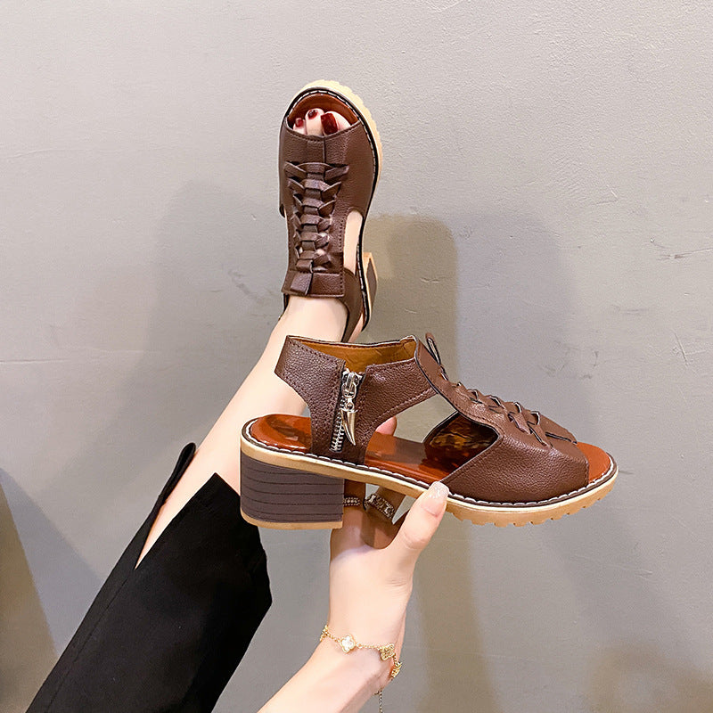 Ladies nan sandals in leather look with laced front, zipper on the heel strap, and profiled block sole Mune Fashion