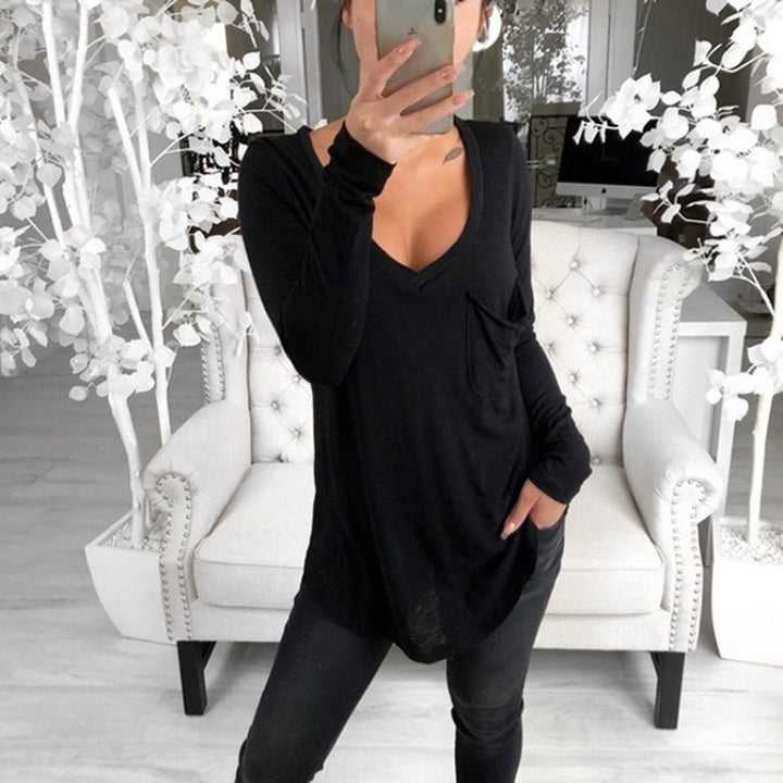 Women's Casual Oversize Tunic with V-Neck, Chest Pocket and Extended Hem Mune Fashion