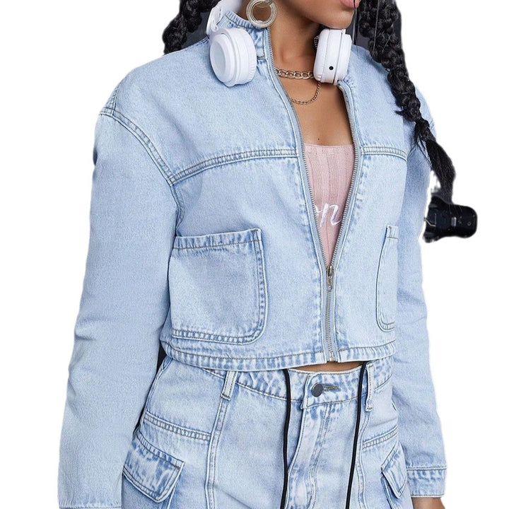 Women Cropped Denim Set consisting of short denim jacket and High-Waist Cargo Jeans Mune Fashion