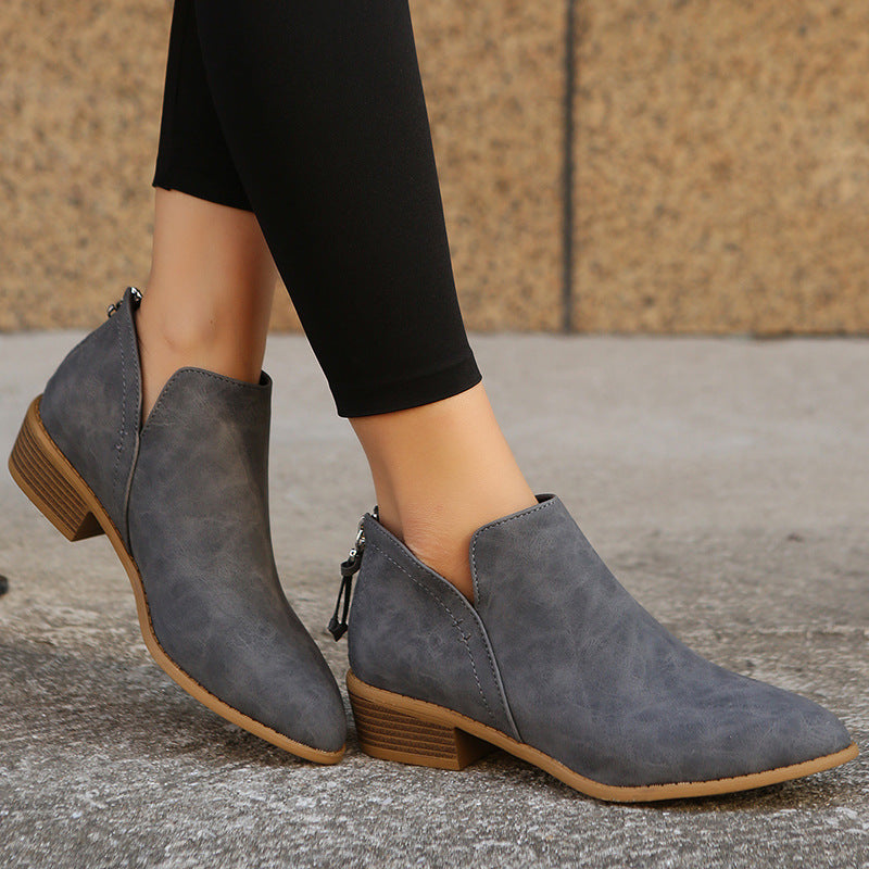 Women’s pointed ankle boots with low wooden block heel, V-Cut side opening and rear zipper Mune Fashion