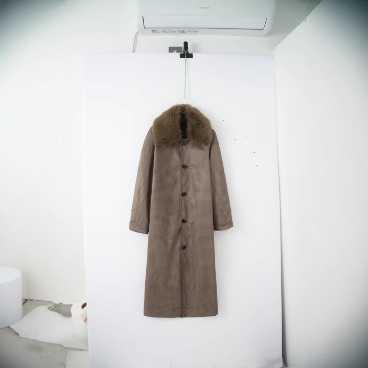 Ladies Long Glencheck Coat with Voluminous Faux Fur Collar and Straight Cut Mune Fashion