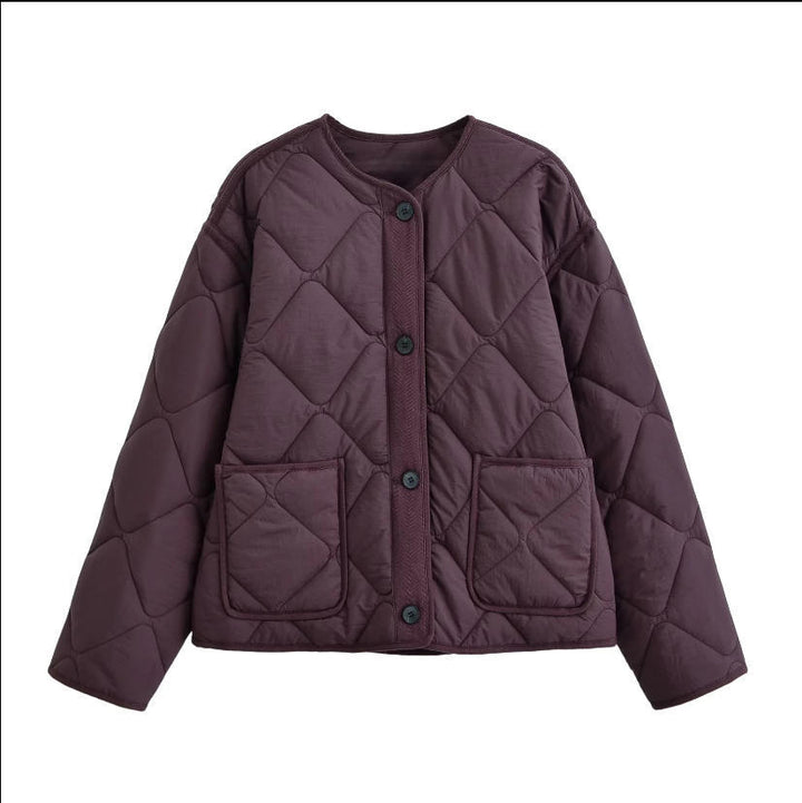 Women's 10+ padded quilted boxy short jacket with round neckline, button placket and patch pockets Mune Fashion