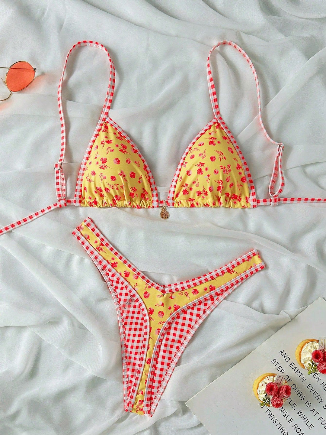 Women Triangle Bikini with Ruffle Details and Check Pattern Mune Fashion