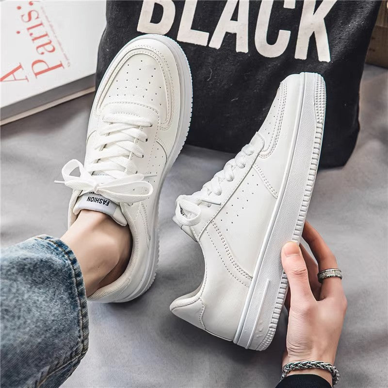 Unisex minimalist Low-Top court sneaker with perforated upper material, padded heel collar and shock-absorbing sole Mune Fashion