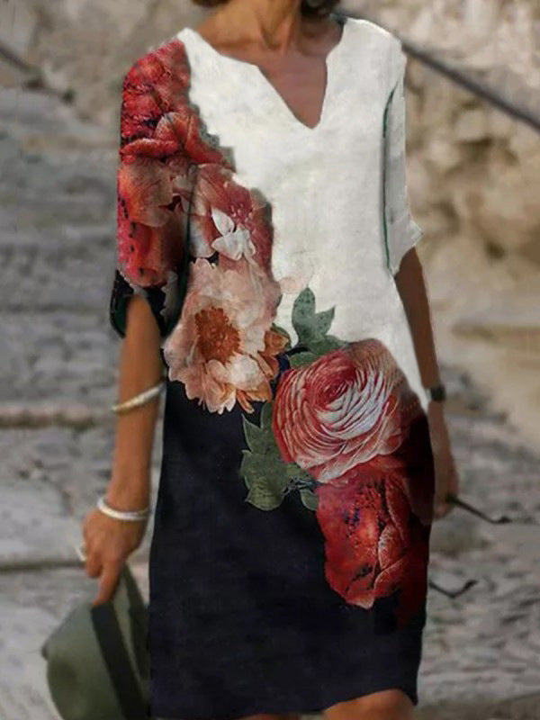 Ladies casual linen dress with V-neck and floral all-over pattern, knee-length with three-quarter sleeves Mune Fashion