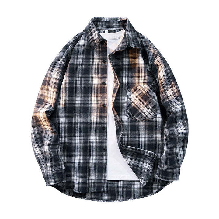 Men's checkered oversized flannel shirt with patch pocket, round hem, and buttoned front Mune Fashion