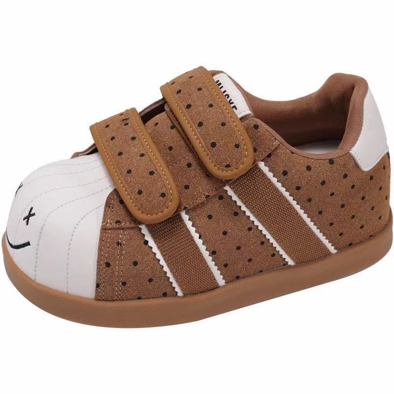 Women's sneakers with wide Velcro fastenings and casual design Mune Fashion