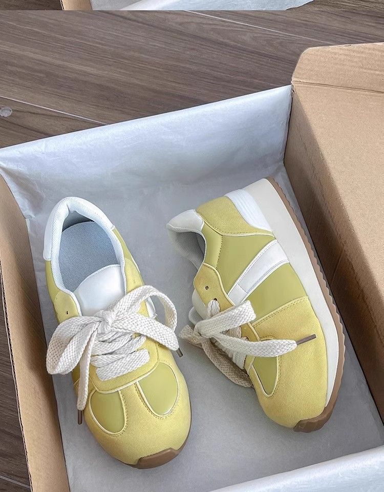 Women's sporty sneakers with comfortable cushioning and breathable surface structure Mune Fashion