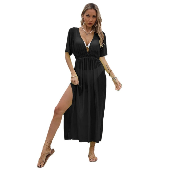 Women elegant maxi dress with deep V-neck and flowing skirt Mune Fashion