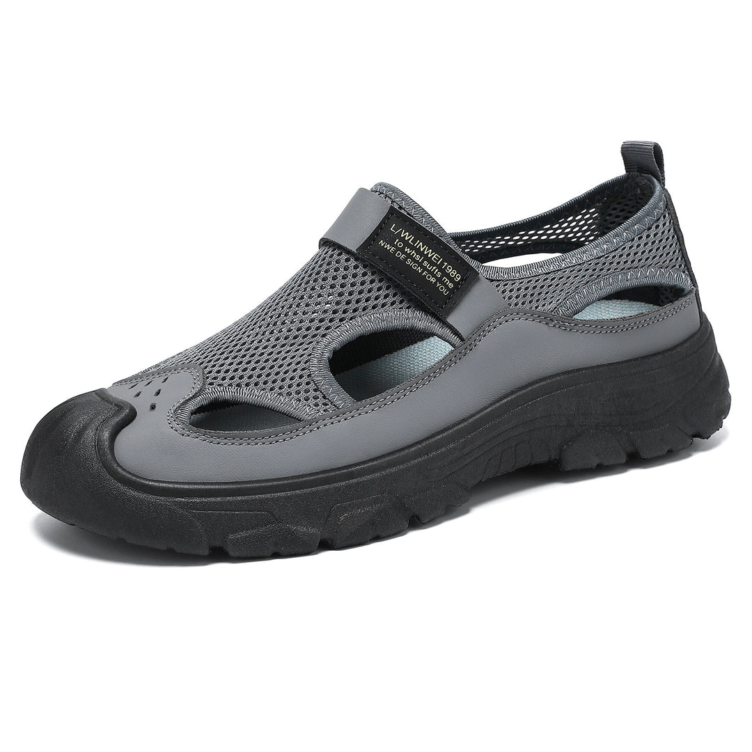 Ladies' breathable mesh Mary Jane sneakers with Velcro closure, reinforced toe cap, and slip-resistant platform outsole Mune Fashion