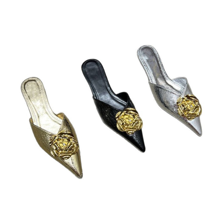 Ladies pointed toe mule slippers with decorative flower appliqué and padded insole Mune Fashion