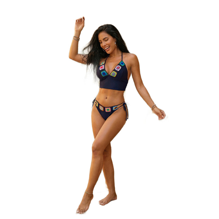 Ladies Elegant Bikini with High-Quality Embroidery Design Mune Fashion