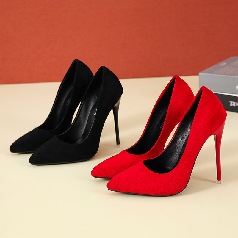 Women's pointed stiletto pumps with velvet look and padded comfort insole Mune Fashion
