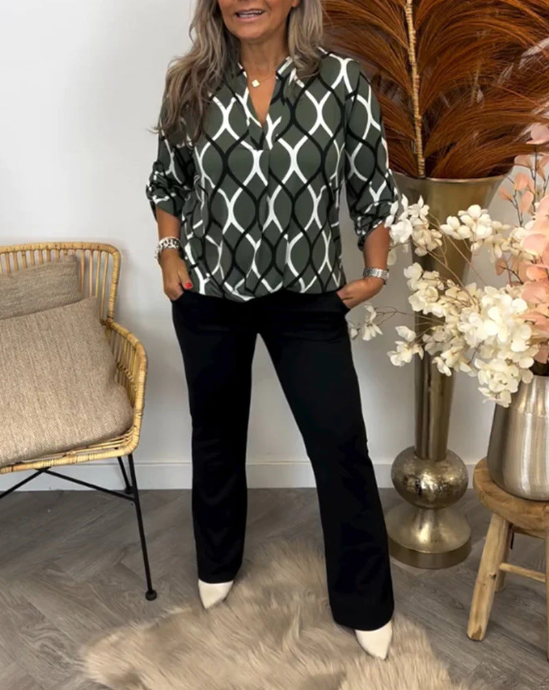 Ladies casual long tunic with V-neck three-quarter sleeves side pockets and geometric chain print Mune Fashion