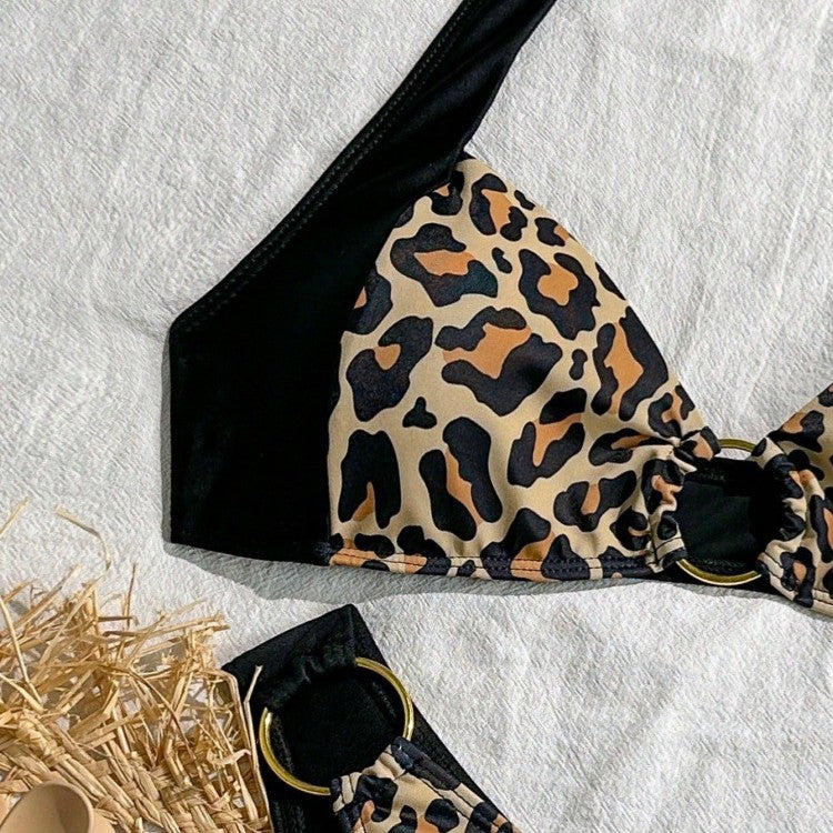 Women's bikini set with stylish leopard pattern and adjustable strap system Mune Fashion