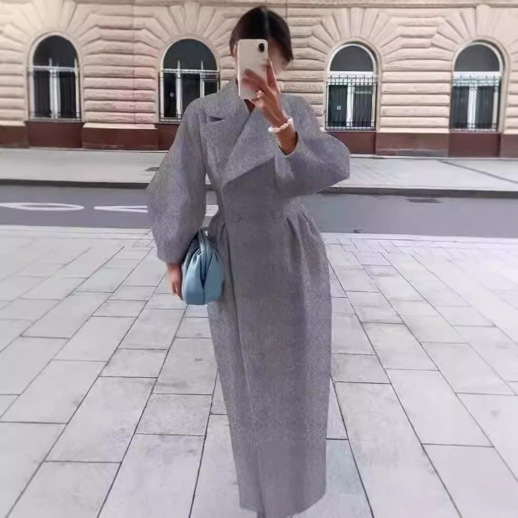 Women's tailored double-breasted trench coat with wide sleeve and high leg slit Mune Fashion