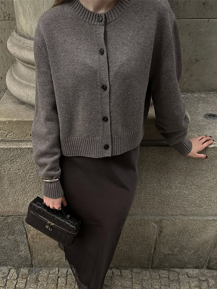Women's Short Cardigan in Boxy Cut with Round Neck, Ribbed Cuffs and Decorative Button Placket Mune Fashion