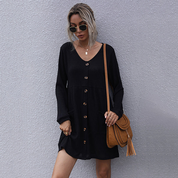 Women's Knitted Short Dress with V-Neck, Button Placket and Side Pockets Mune Fashion