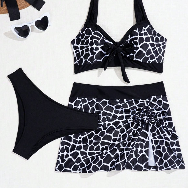 Women's bikini top with wrap look and ruffle details Mune Fashion