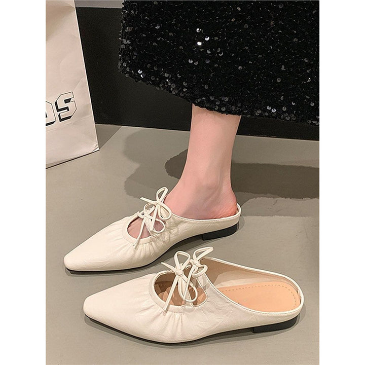 Women's pointed metallic mules with gathered forefoot and decorative lacing Mune Fashion