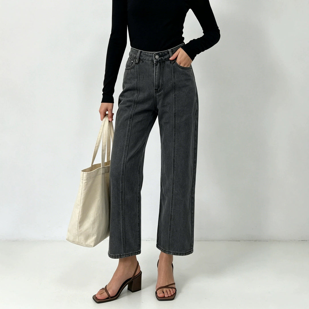 Ladies high-waisted jeans with vertical seam panel and wide leg Mune Fashion
